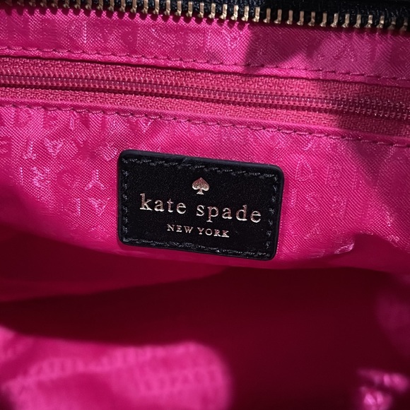 Kate Spade black shiny 100% leather zip tote shoulder bag purse with bow charm - Picture 6 of 7